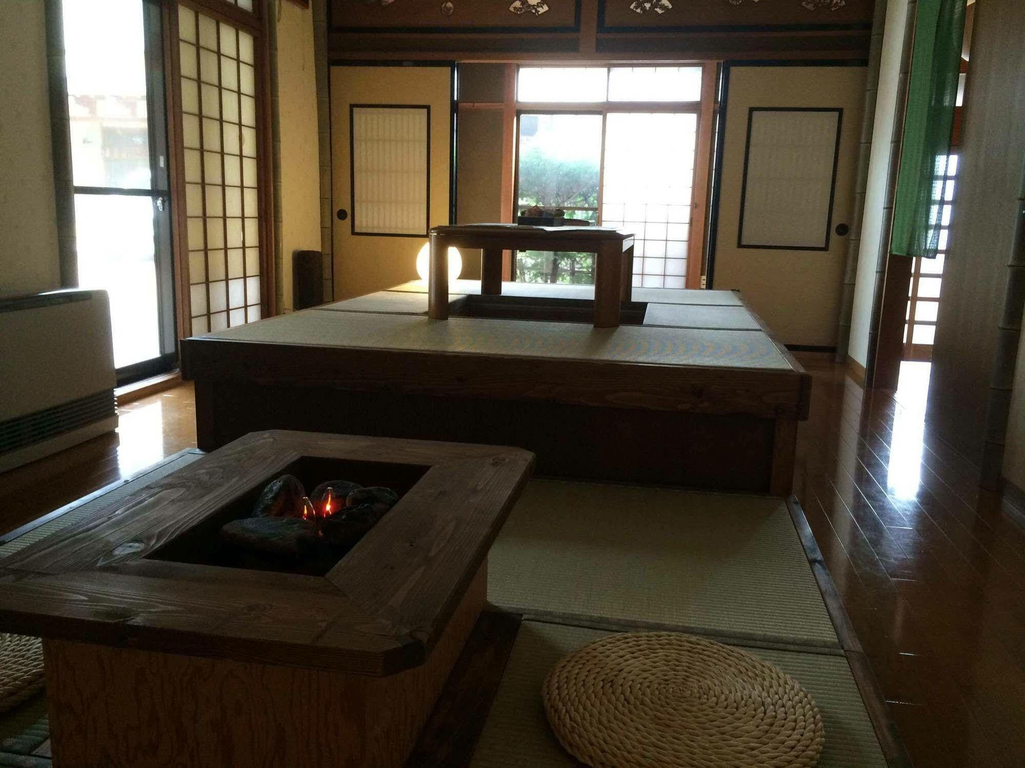 Takayama Ninja House Hotel Exterior photo